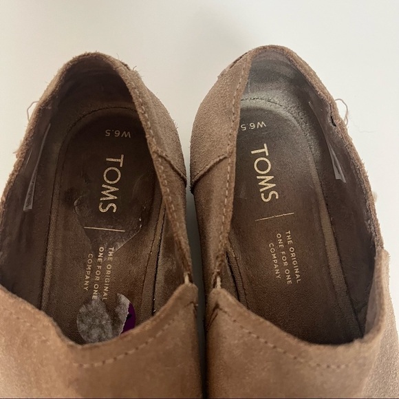 Toms Suede Loafers - Picture 7 of 14